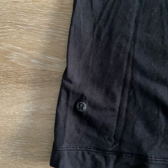 Lululemon mens athletic t shirt - Picture 3 of 3